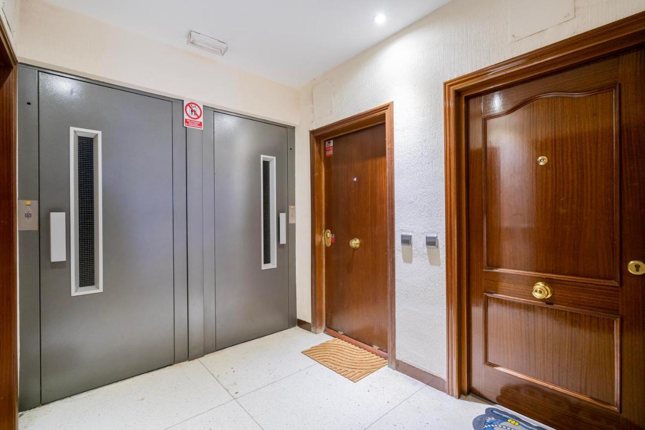 For You Rentals Moderno Apartamento Temporal Cerca Zoo Y Del Parque De Atracciones Ceb76 Madrid Eksteriør billede